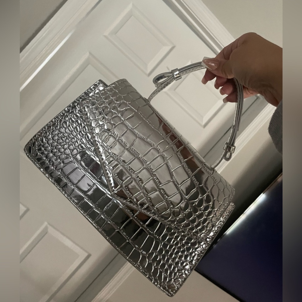 Crossbody silver purse